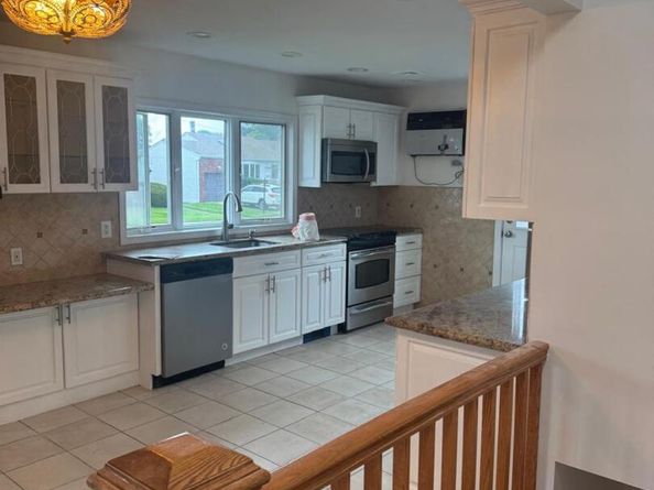 14 Larch Street, Hicksville NY 11801