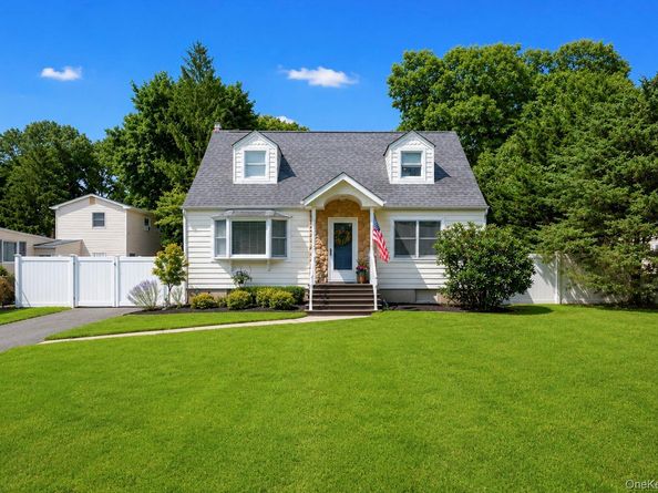 21 Wilson Avenue, Nesconset NY 11767