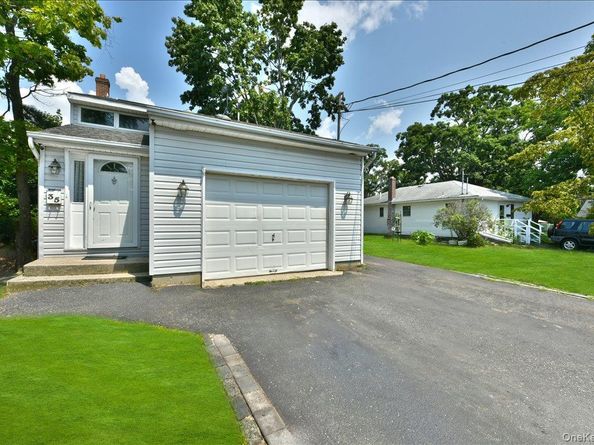 35 E 6th Street, Patchogue NY 11772