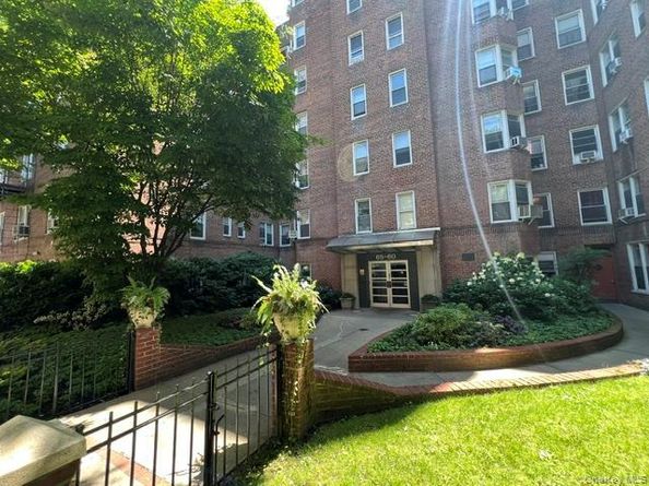 65-60 Wetherole Street Rego Park, NY 11374 5J, Rego Park NY 11374