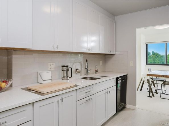 50 Dekalb Avenue E10, White Plains NY 10603