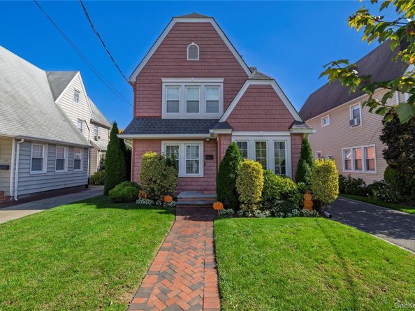 129 Southard Avenue, Rockville Centre NY 11570
