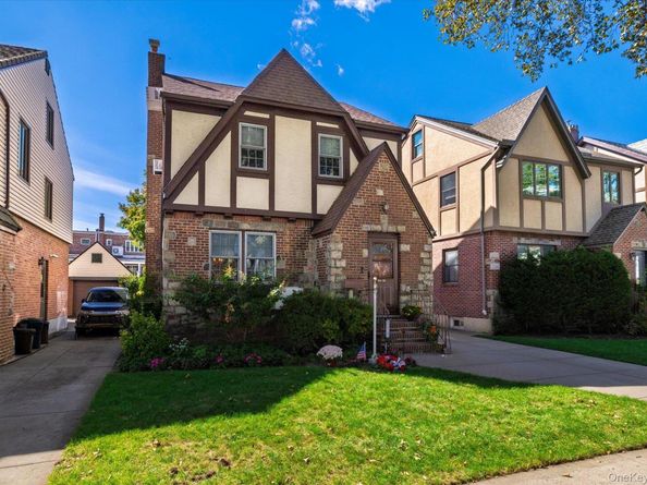 60-50 69th Lane, Maspeth NY 11378