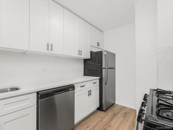 3363 Sedgwick Avenue 4L, Bronx NY 10463