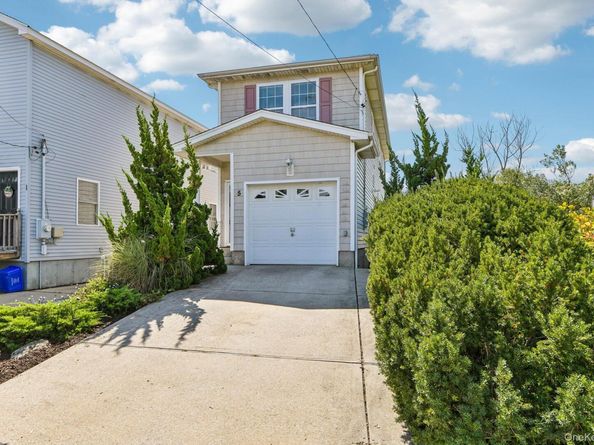 5 Martin Street W, East Rockaway NY 11518