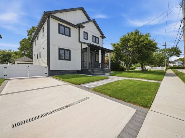22 Surrey Lane, Valley Stream NY 11580