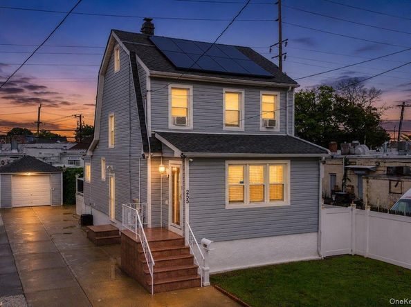 255 Cochran Place, Valley Stream NY 11581