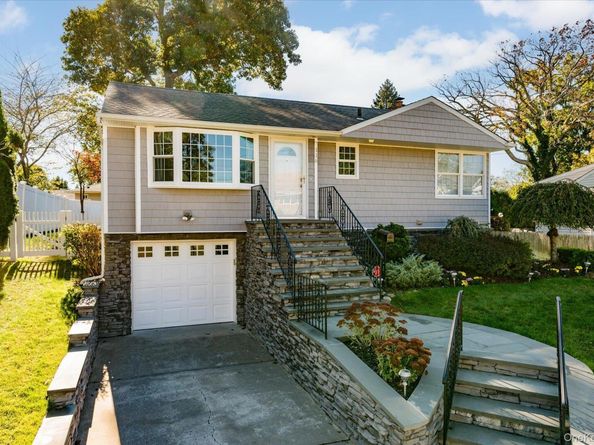 116 Ira Road, Syosset NY 11791