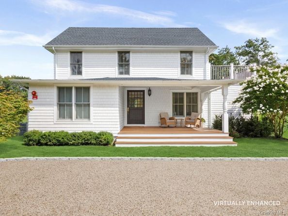 11 Shinnecock Road, Hampton Bays NY 11946
