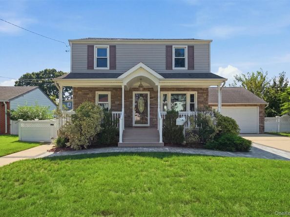 2226 3rd Street, East Meadow NY 11554