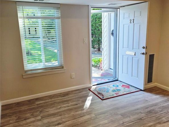 27 Fargo Court 27, Coram NY 11727