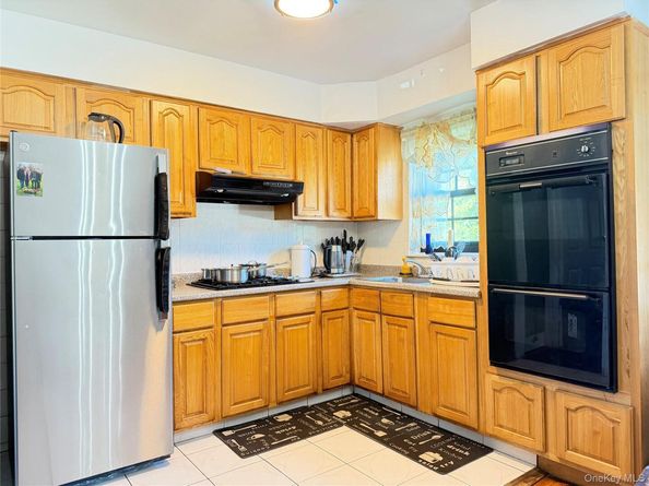 3207 Pearsall Avenue, Bronx NY 10469