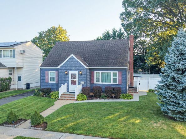 2297 Girard Place, Merrick NY 11566