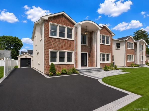 16 Fountain Street, Hicksville NY 11801