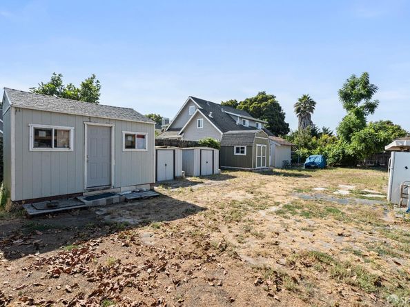 2340 Cooley Avenue, East Palo Alto CA 94303