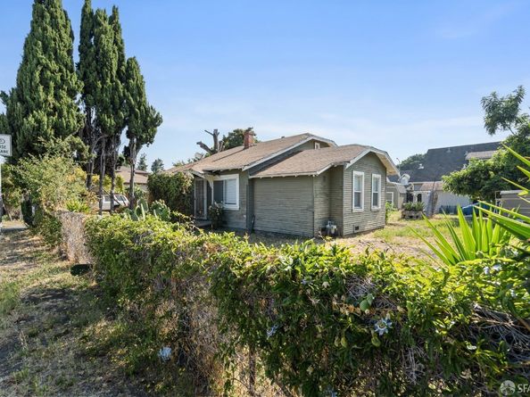 2340 Cooley Avenue, East Palo Alto CA 94303