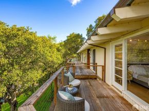 25 Siesta Court, Portola Valley CA 94028
