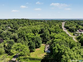 Undisclosed Address #24182240, Westport CT 06880