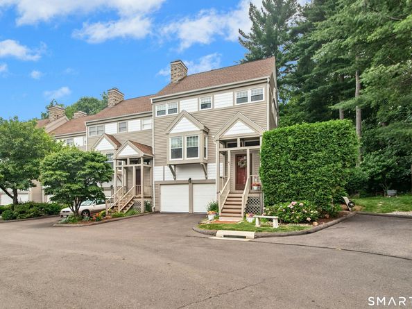 41 Greystone 41, Shelton CT 06484