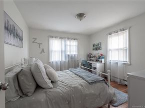 25 Myron Avenue, Bridgeport CT 06606