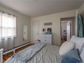 25 Myron Avenue, Bridgeport CT 06606