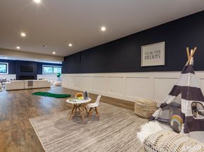 729 Smith Ridge Road, New Canaan CT 06840