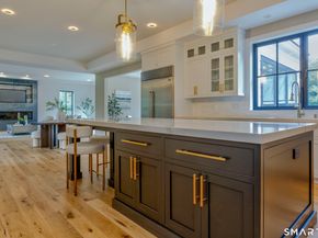 729 Smith Ridge Road, New Canaan CT 06840