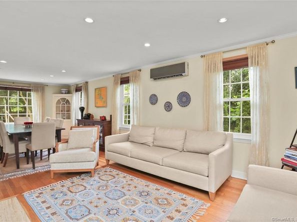 25 Summit Road, Greenwich CT 06878