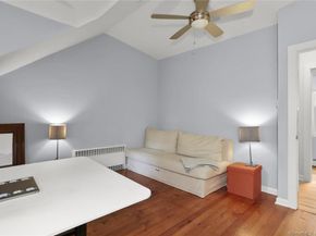 25 Summit Road, Greenwich CT 06878