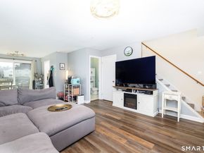 29 Van Buren Avenue APT I3, Norwalk CT 06850