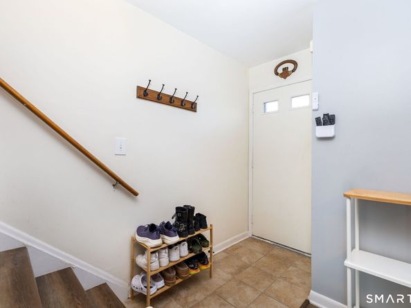 29 Van Buren Avenue APT I3, Norwalk CT 06850