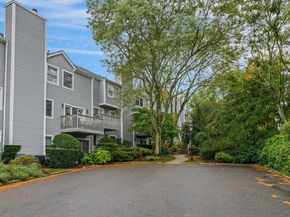 351 Pemberwick Road APT 111, Greenwich CT 06831