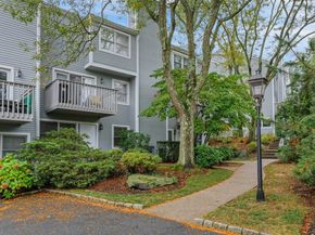 351 Pemberwick Road APT 111, Greenwich CT 06831