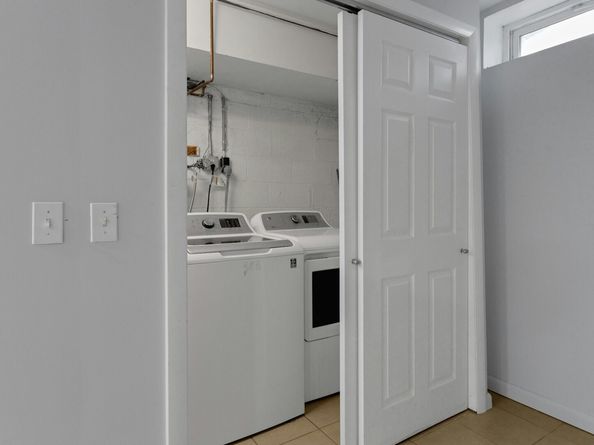 52 Randall Avenue APT 8, Stamford CT 06905