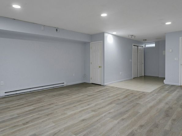 52 Randall Avenue APT 8, Stamford CT 06905