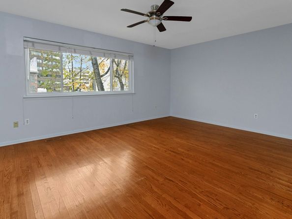 52 Randall Avenue APT 8, Stamford CT 06905