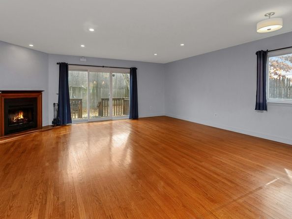 52 Randall Avenue APT 8, Stamford CT 06905