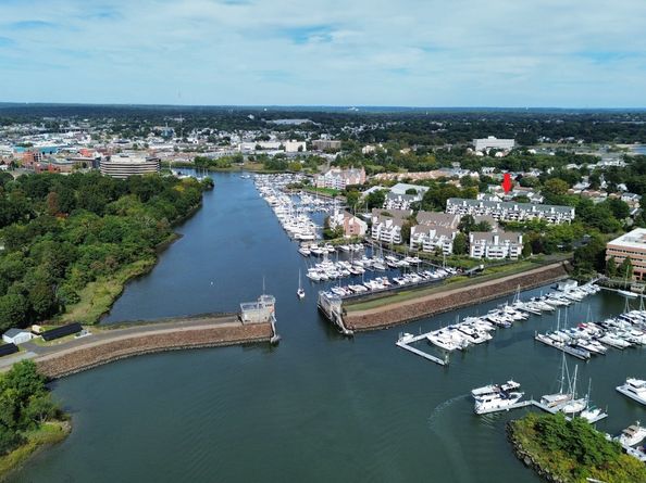 105 Harbor Drive 117, Stamford CT 06902