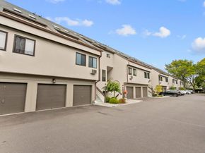 105 Harbor Drive 117, Stamford CT 06902