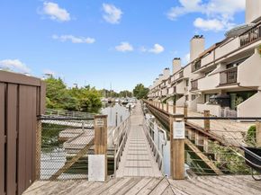 105 Harbor Drive 117, Stamford CT 06902