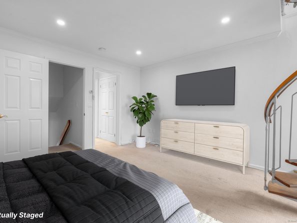 105 Harbor Drive 117, Stamford CT 06902