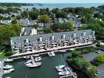 105 Harbor Drive