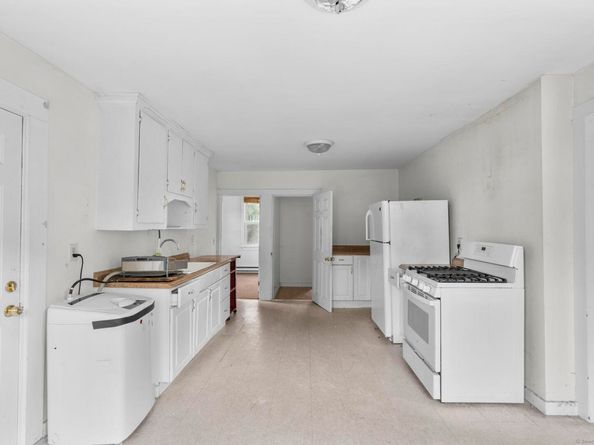 63 Grand Street, Danbury CT 06810