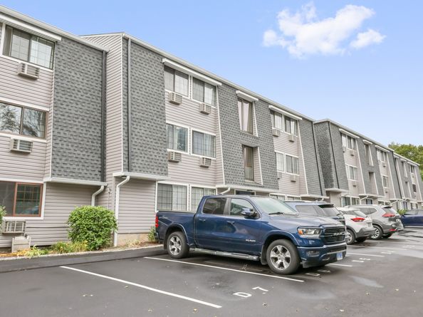 187 Flax Hill Road APT D5, Norwalk CT 06854