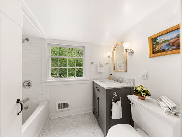 115 Maywood Road, Norwalk CT 06850