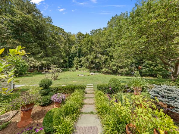 115 Maywood Road, Norwalk CT 06850