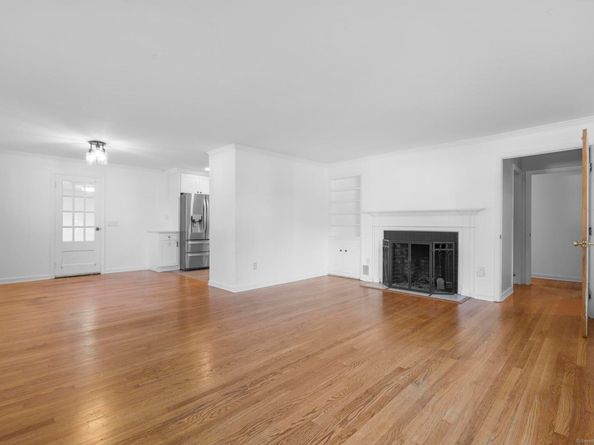 6326 Main Street, Trumbull CT 06611