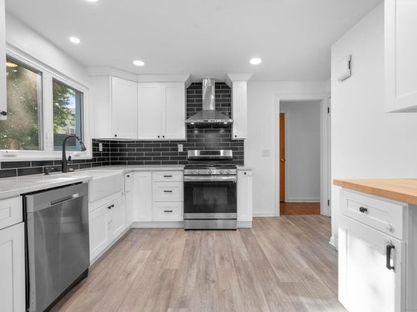 6326 Main Street, Trumbull CT 06611