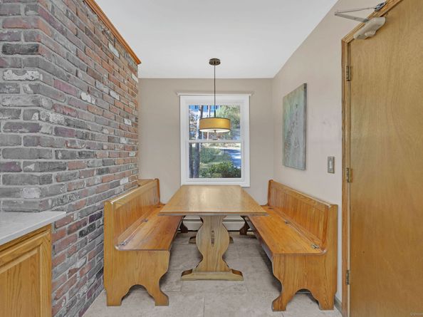 45 N Mountain Road, Brookfield CT 06804