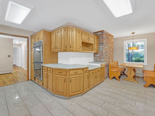 45 N Mountain Road, Brookfield CT 06804
